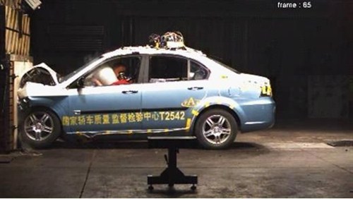 【平凉长安:长安汽车的三个第一撞汽车安全最