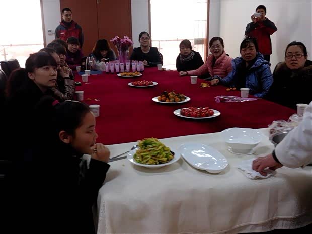 【图】妇女节起亚白云店请大厨讲解凉菜制作