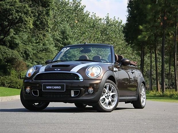 mini cooper s cabrio独乐不如众乐