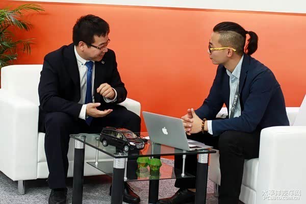 【专访纳智捷媒体公关活动室副经理胡铭_烟台