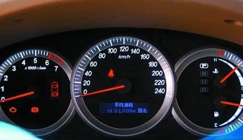 强烈推荐 为什么汽车加油不能加满