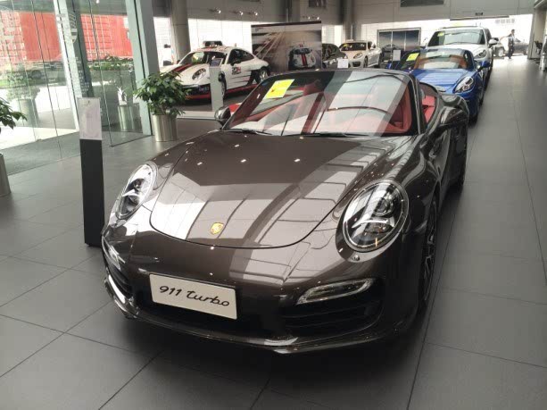 促新款保时捷911 turbo cabriolet登场