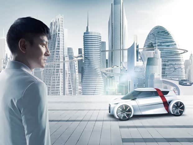 【刘德华拍摄奥迪宣传片 附照片小样_烟台中升