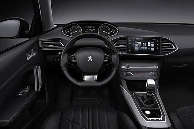 【图】东风标致 308S 小钢炮王者风范突袭而来