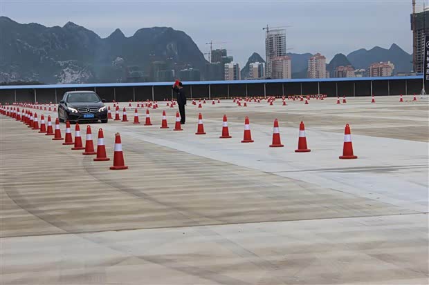 【2014年桂林龙星行E级试驾会圆满结束_桂林