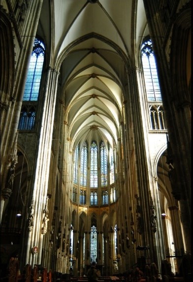 建筑 致敬/1880年，刚刚落成的科隆大教堂(Klner Dom)被全欧洲信徒誉为“...