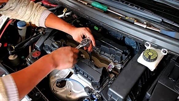 【冬天爱车打不着火怎么办 自己动手清洁火花