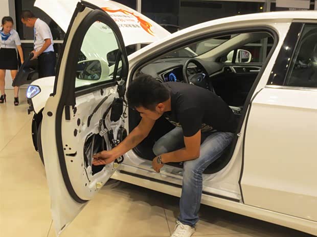 【中央电视台鉴宝栏目走进桐乡万国后续篇_桐