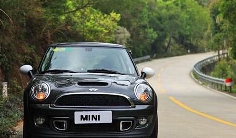 mini cooper s 外观经典动力十足