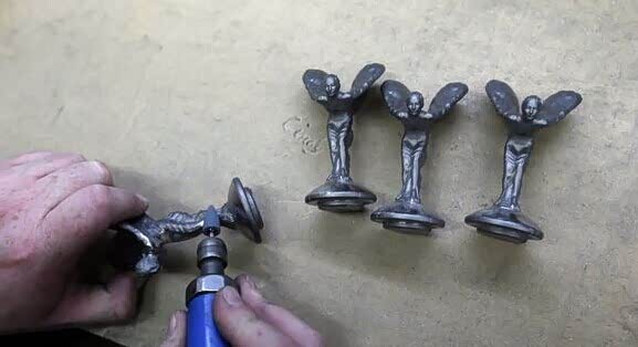【劳斯莱斯汽车车标欢庆女神工艺揭秘_劳斯莱斯汽车(广州)新闻资高清图片