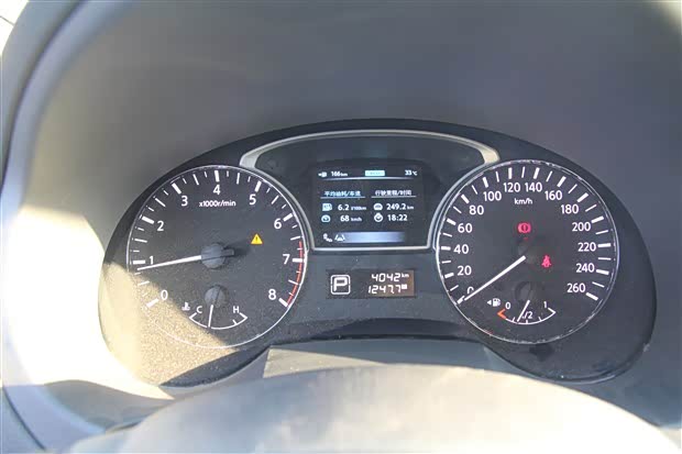 【6.2L终极油耗!天籁成功挑战1231公里_龙腾