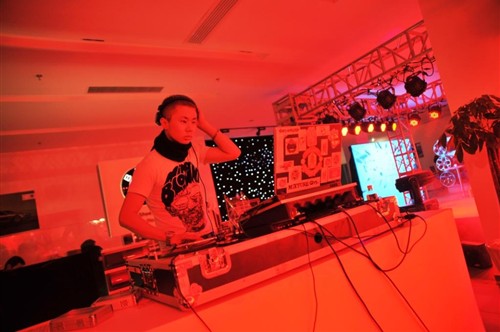 【西安金花宝马BMW潮流精英主题派对_西安金