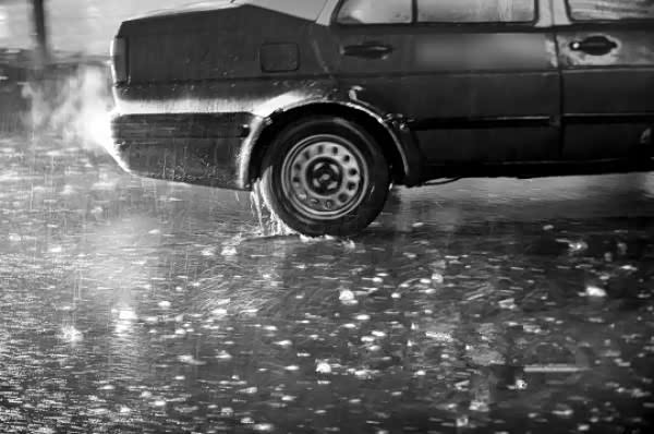 【爱车六大防潮术 帮助爱车去除湿气_本田汽