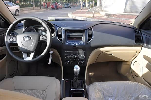 【13款新奔腾B50热销中 40项超值升级_大庆华