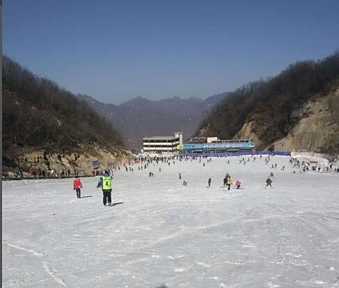 一路凯歌到达目的地尧山滑雪场