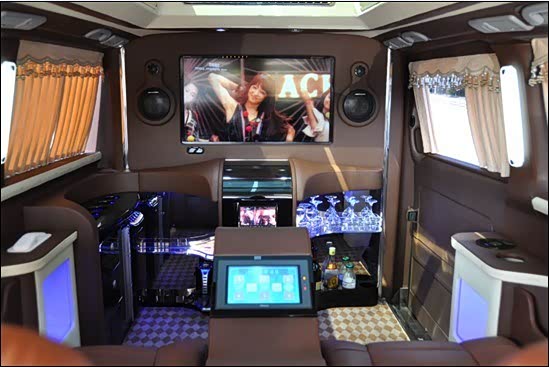 【图】福建奔驰改装图:威霆改装房车的方案