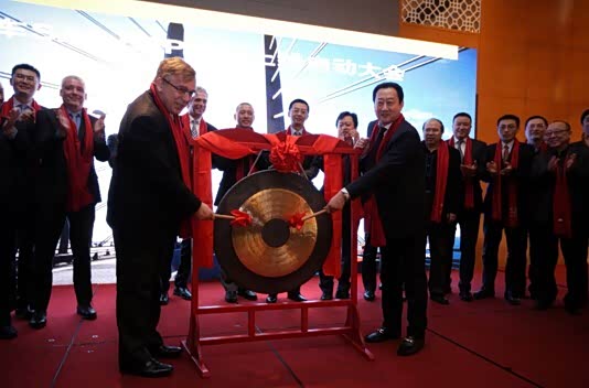 【汽车经销行业首个管理灯塔ERP系统_沪彭