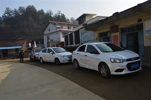 【雪佛兰红粉笔乡村公益教育活动在行动!_汉台