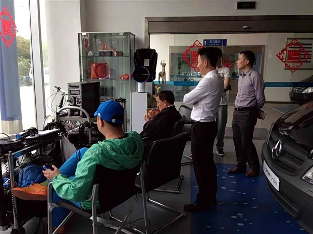 【电影-别为我担心-用车取景深圳中升奔驰_深