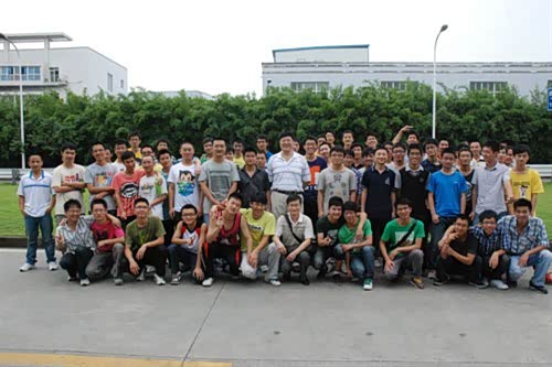 【重庆交大机电与汽车工程学院走进长安_华飞