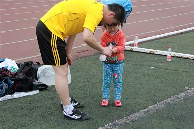 【济南华飞友谊足球赛圆满结束期待您的下次加