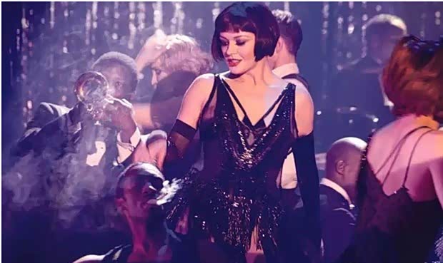 【双车舞动魔鬼的步伐_信阳新东方新闻】-汽车