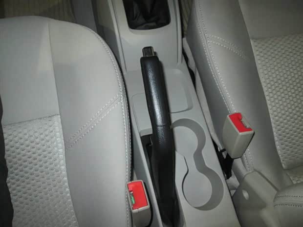 【悦翔v5的手刹_甘肃民通长安新闻】