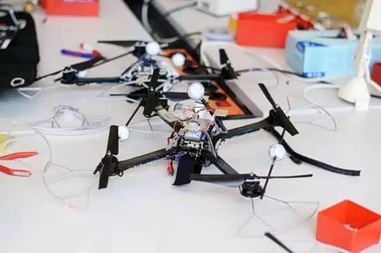 【图】启辰看天下 飞行台灯 科技创造伪魔法