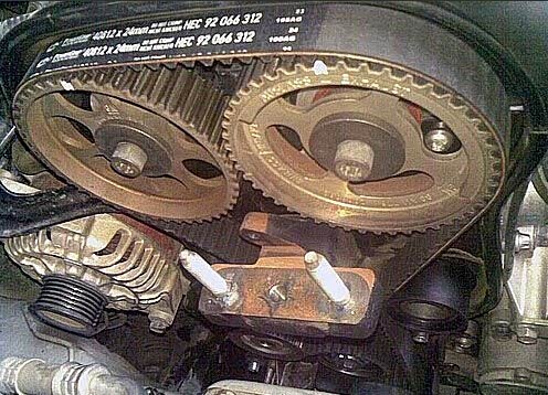 【别克汽车发动机上的传动皮带的养护_延安东