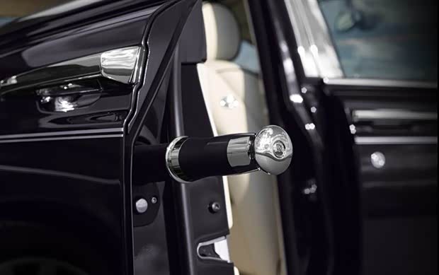 【品鉴劳斯莱斯幻影超乎寻常的内部空间_劳斯莱斯天津新闻】-汽车之家