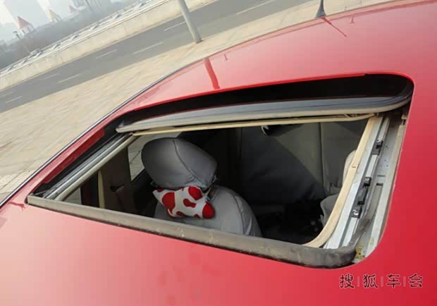 【美女车故事 载着媳妇一起去兜风_北京上汽安