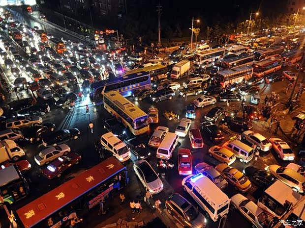 【新手们为何开车那么费油 油都去哪儿了_东风