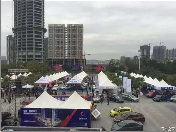 【德阳汽车嘉年华 精典汽车与您不见不散_精典川西一汽-大众店内活动高清图片