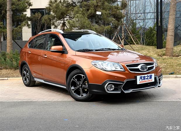 【东南汽车V5 plus 及 V CROSS耀眼上市_临沂