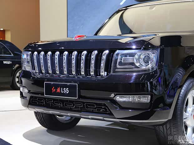 红旗suv hs 9尺寸 620x0_1_q87_20150421094549024.jpg