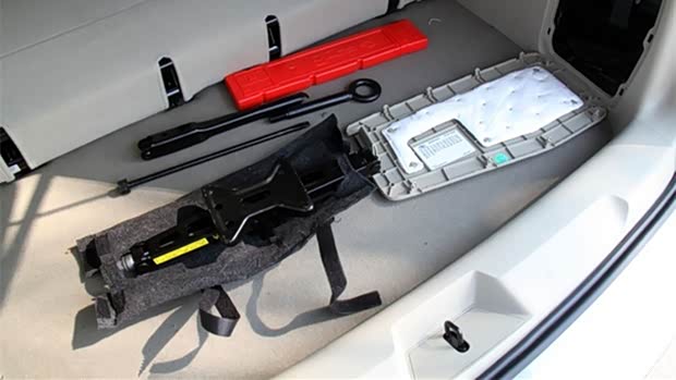 【图】安全行车锦囊 汽车驾驶必备十大用品