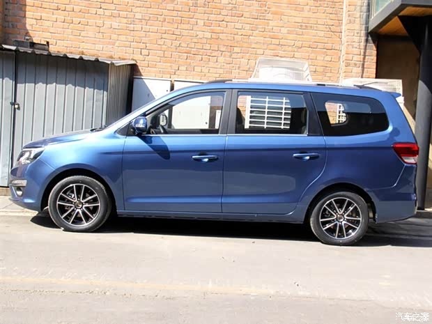 东风mpv车 620x0_1_q87_20150522114848302.jpg