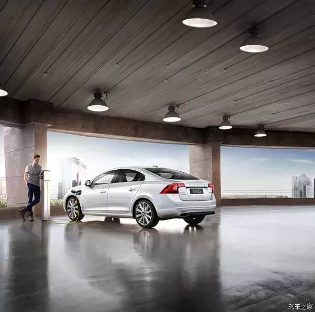 【拍不到沪牌 沃尔沃S60L智能E驱插电式混合