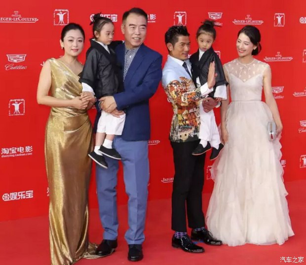 【第18届上海国际电影节开幕式红毯风范直击