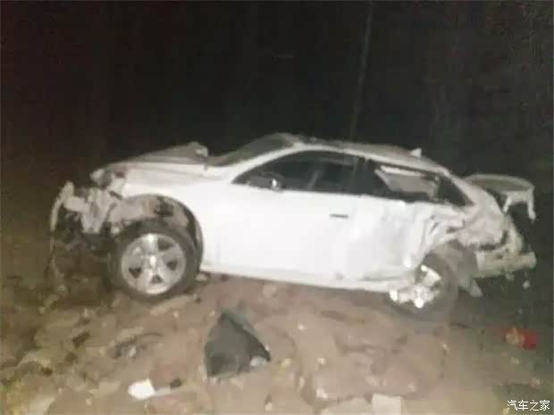 【100码飞出15米悬崖!迈锐宝真不是盖的_雪佛