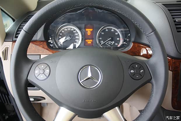 【车不在多一辆足以 福瑞奔驰给你购车最大优