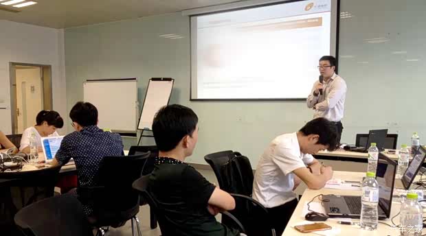 【图】汇通信诚租赁首批金融电商营销师培训