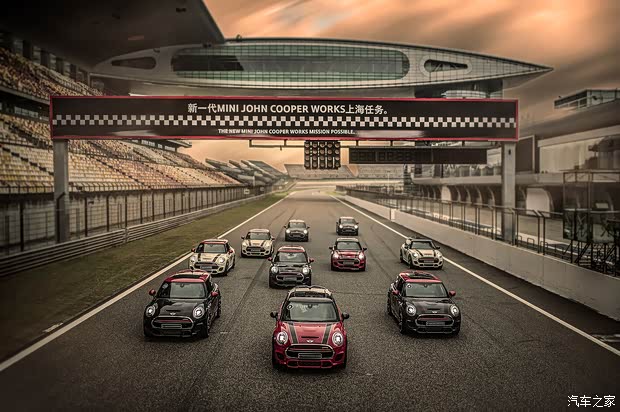 【MINI的基因里一直有对赛车运动无限热情_扬