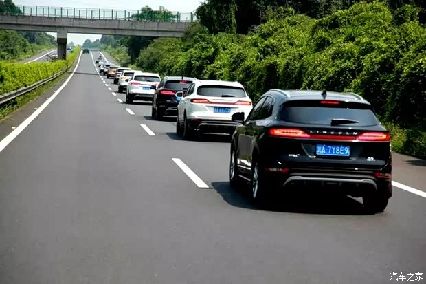 【因为林肯我们相遇相识_成都林肯中心新闻资