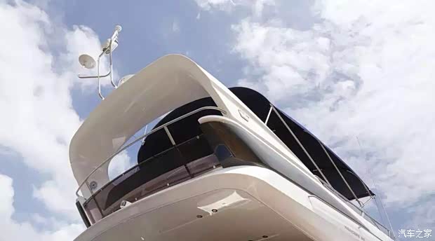 【土豪or富豪 买游艇的12个理由_宾利合肥