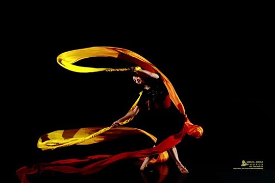 星看点 舞动奇迹 车舞动人活色生香