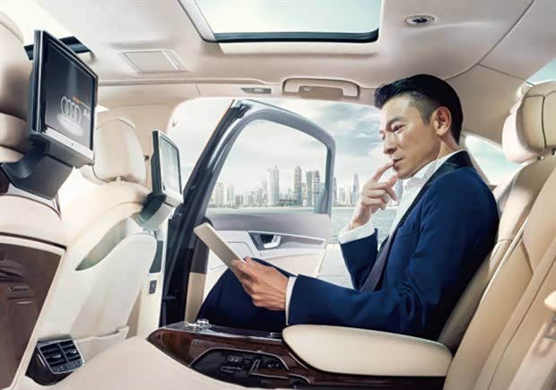 刘德华拍摄奥迪宣传片 附无水印照片