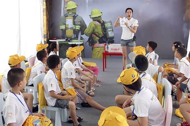 儿童暑期安全采访 130528899763404444.jpg