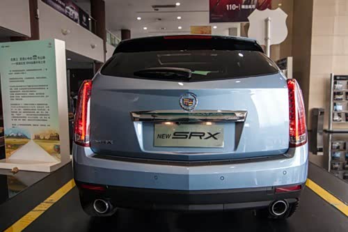 冰蓝色全新凯迪拉克srx全系优惠3万