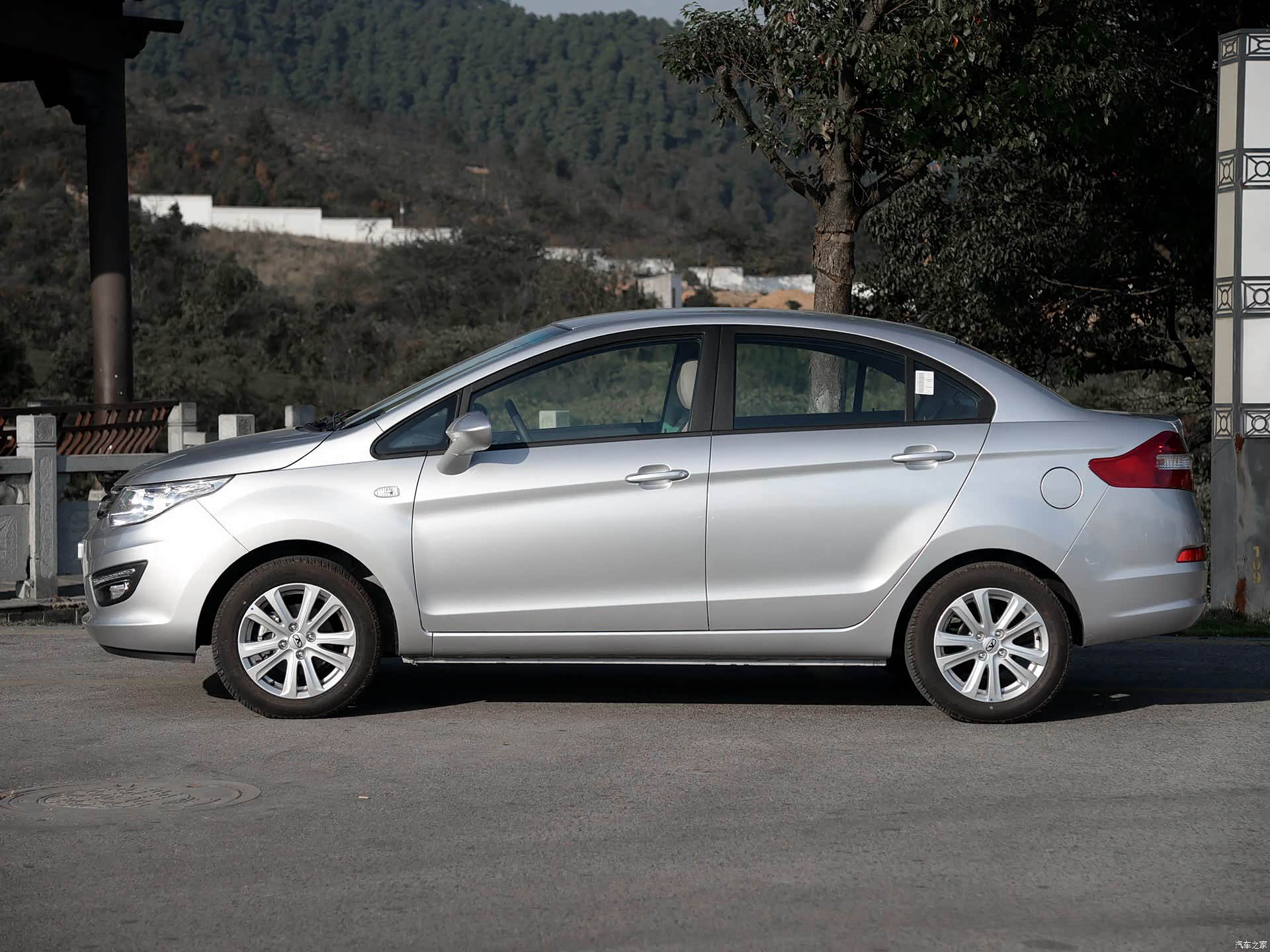 凯翼c3最低4.58万起售 欢迎试乘试驾